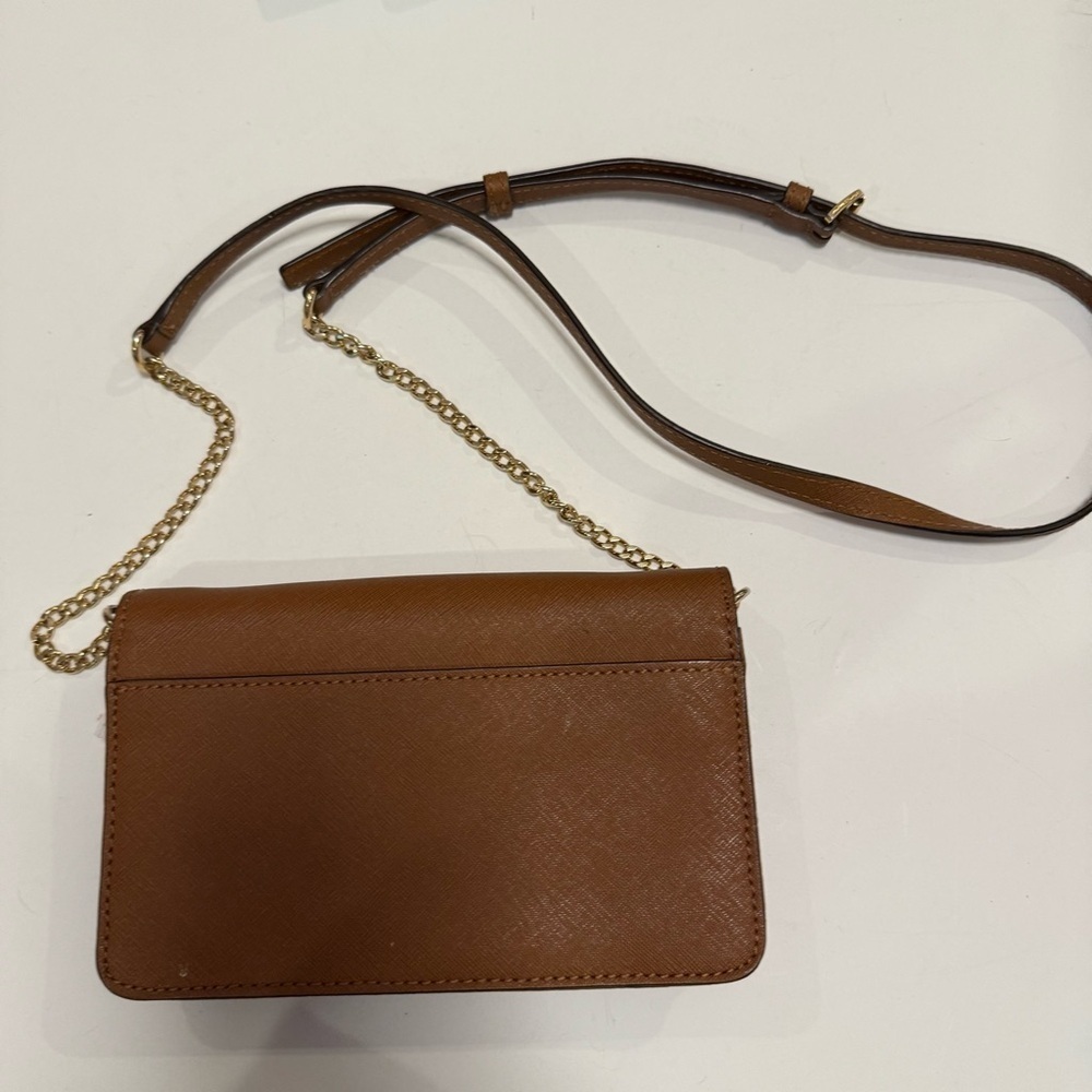 Michael Kors Tan Crossbody Bag with Gold Clasp - Picture 6 of 9
